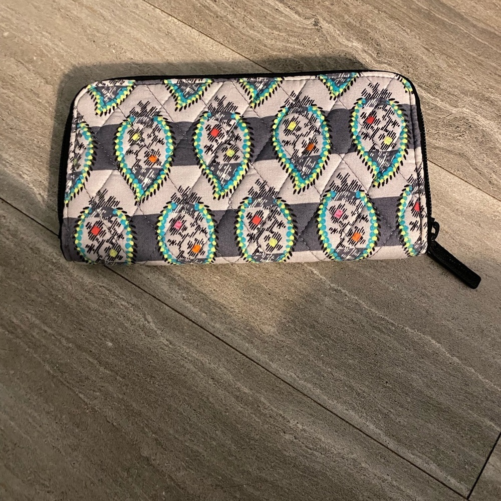 Vera Bradley RFID Purple Blue Wallet Wristlet in Pattern Paisley Stripe.